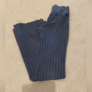 Aerie Offline OG flare pants in great